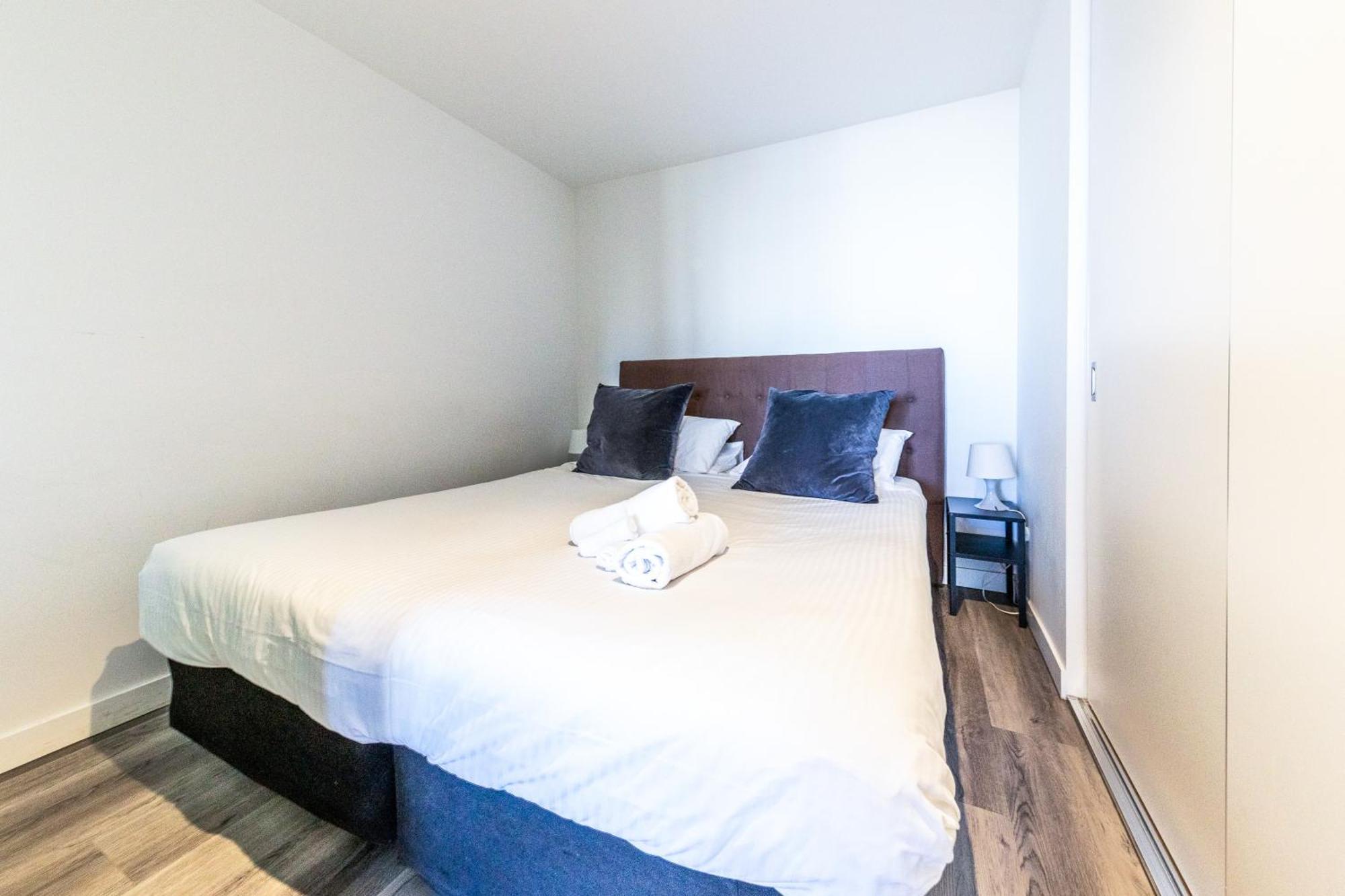 Aura2107, 2 Bedroom Apartment With Balcony, Stunning Yarra River And City Views Melbourne Eksteriør billede
